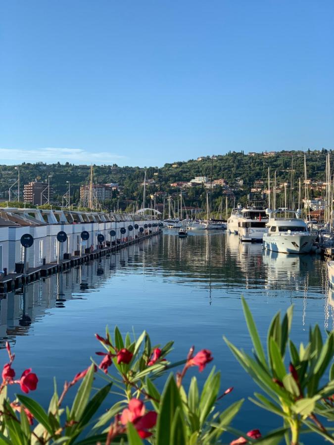 Sirena Floating House Portoroz Villa Buitenkant foto